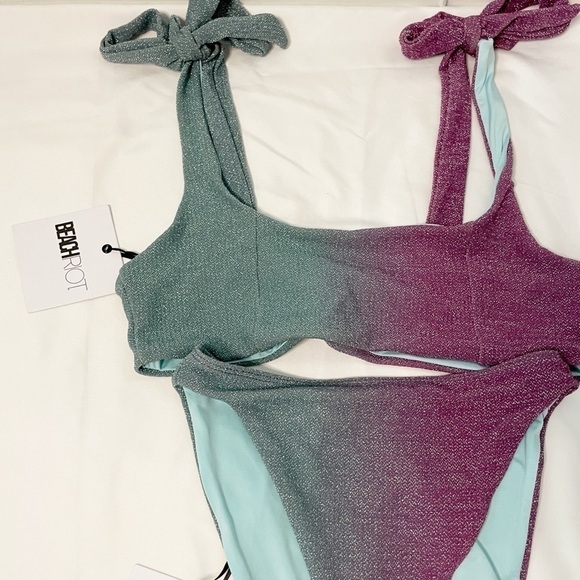 NWT BEACH RIOT Ombré Bikini Set Avalon Top - Picture 9 of 15